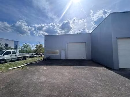 location bureaux et commerces à vertou (44120) : à louer / 145m² vertou