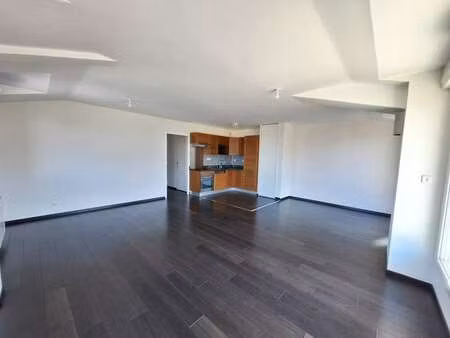 location appartement 4 pièces à saint-malo (35400) : à louer 4 pièces / 84m² saint-malo