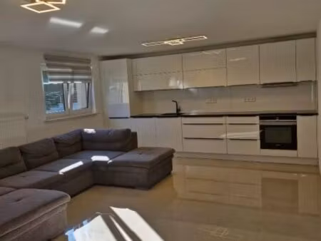 à louer appartement 70 m² – 1 550 € |ottange