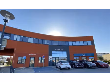 location bureau castelnau le lez 72 m²