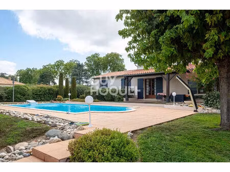 maison familiale avec piscine et dépendance ? secteur brens / gaillac