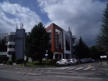 location bureau annecy le vieux 129 m²