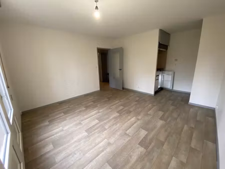 appartement 2 pièces 38 m² à louer poitiers 86000 ? | era immobilier