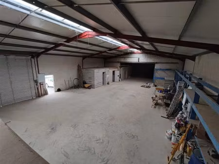 vente local d'activités roches premarie andille 526 m²