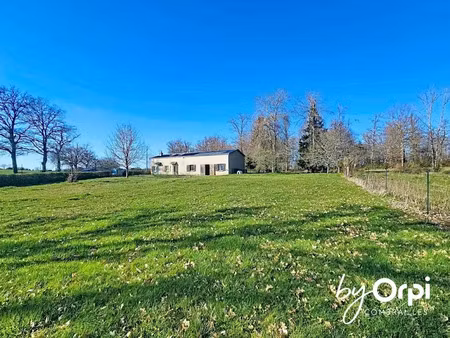 vente maison 4 pièces 83.19 m² à charensat (63640)  89 000 €