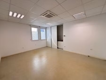 à louer bureau 20 m² – 590 € |talmont-saint-hilaire