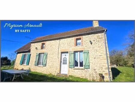 ancien corps de ferme avec grange et terrain attenant