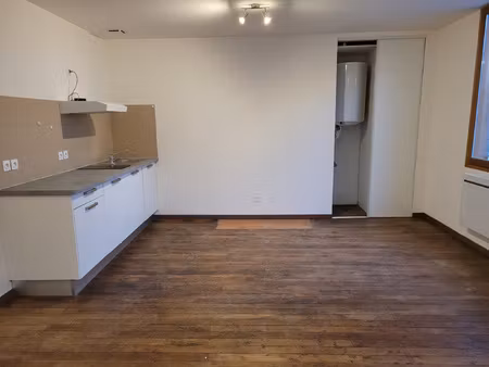 mirande  grand studio à louer