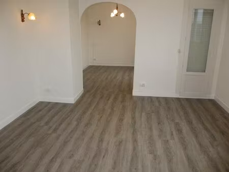 location appartement 4 pièces 75m² montauban 82000