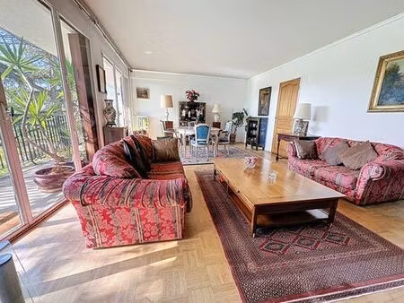 appartement de 5 pièces de luxe en vente à vaucresson  île-de-france