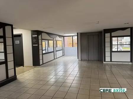 achat local professionnel 178m² barberaz 73000