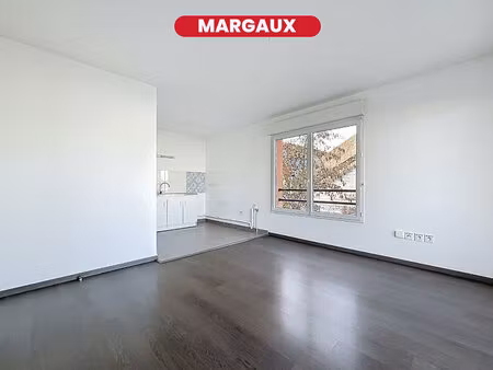 appartement 2 pièces 42 m² à vendre / acheter lys-lez-lannoy 59390 ? | era immobilier