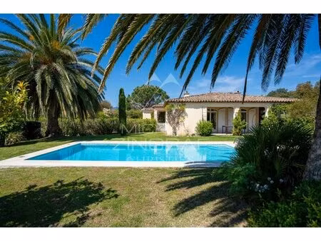 provençal villa in a secure estate with sea view with id 2786438777