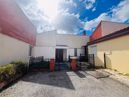 vente maison 4 pièces 110 m² à villeneuve-d'olmes (09300)  129 000 €