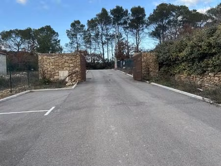 très beau terrain à construire