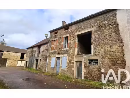 maison de village à lacanche (21230)