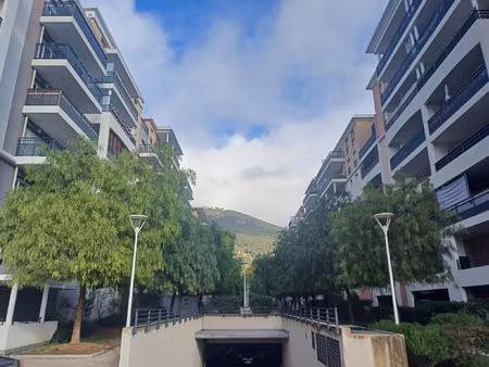 achat parking toulon 83100