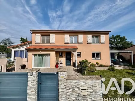 maison à gimeaux (63200)