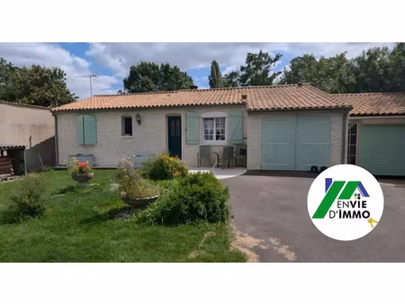 vente maison 4 pièces 85 m² à magne (79460)  187 200 €
