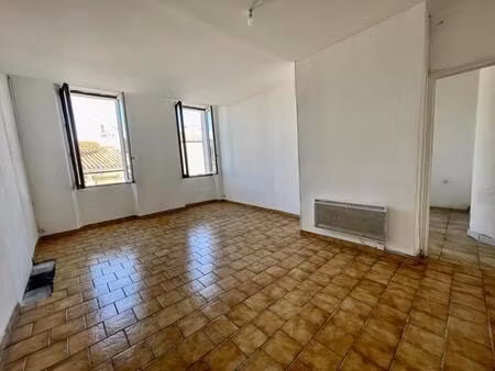 marseille t3 la friche 75m2