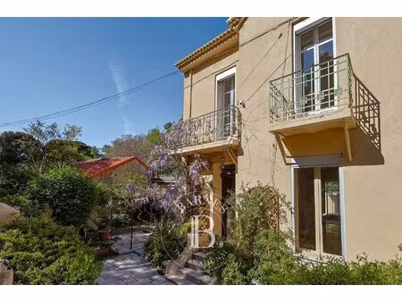 opportunité rare - maison 120m2 avec piscine à rénover dans une rue privée et extrêmement 