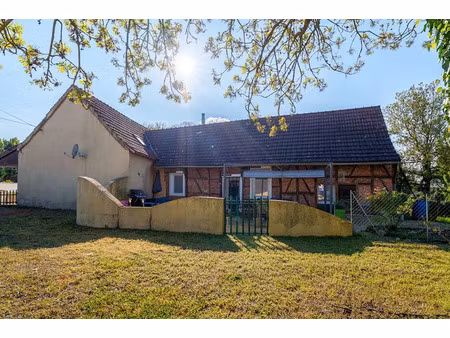 vente maison 7 pièces 217.51 m² à bantanges (71500)  185 000 €