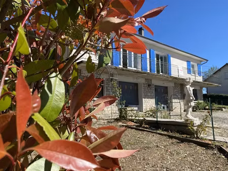 vente maison 7 pièces 137 m² à chamberet (19370)  163 500 €