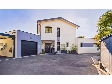 annonce vente maison 7 pièces de 186m2 à gouesnach (29950) - paruvendu.fr ref 992783091105