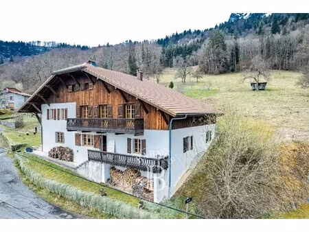 bien atypique magland - 11 chambres - 527m²
