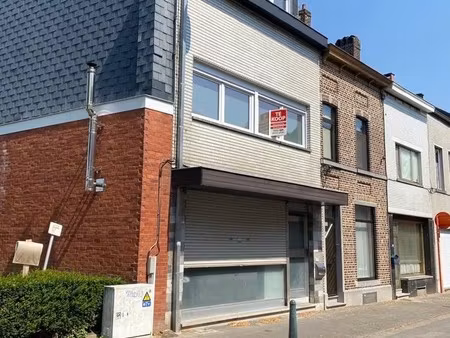 ud83cudfe1 centraal gelegen woning met 3 slaapkamers en terras