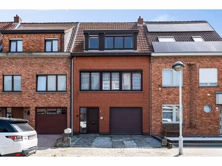 te renoveren woning met enorm veel potentieel en mooie tuin op toplocatie in lier