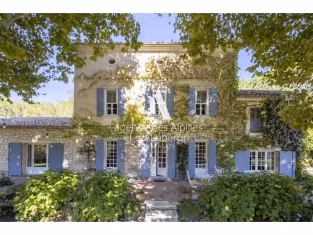 maison de luxe à vendre à paradou : 2 150 000 € | 250m²