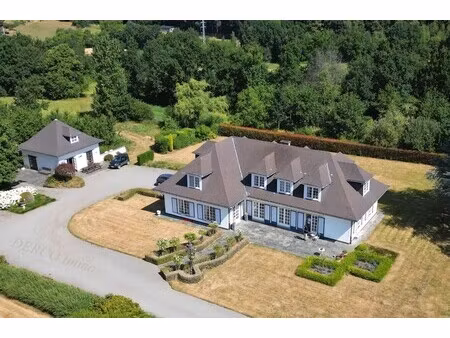 discreet achterin gelegen villa  uitzonderlijk rustig op 6 10 hectare