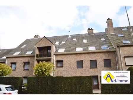 ruim appartement met twee slpk's  terras en garage in centrum beverlo