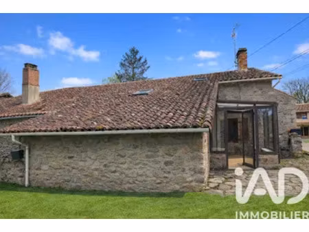 maison à saulgond (16420)
