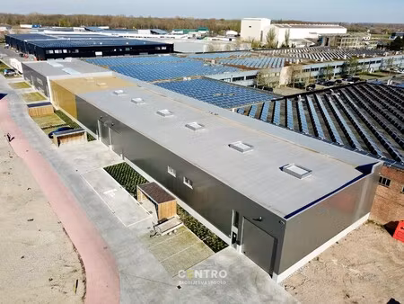 nb kmo-unit (359 8m²) te koop met 2 private parkeerplaatsen voor de deur  elektrische sect