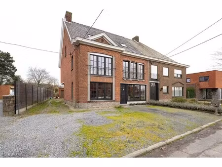 energiezuinige halfopen woning te dentergem