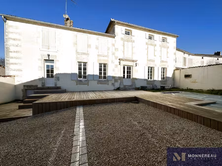 maison en pierre renovee proche cognac