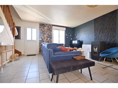 vente maison 3 pièces 81.18 m² à abbeville (80100)  222 600 €