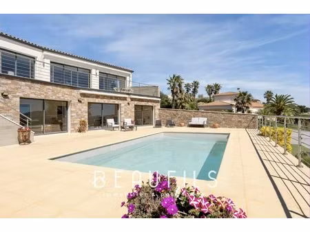 exclusivité - sete - villa de 462 m2 avec garage de 110 m2 et piscine sur terrain de 3000.