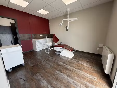 location local commercial bessoncourt 90160