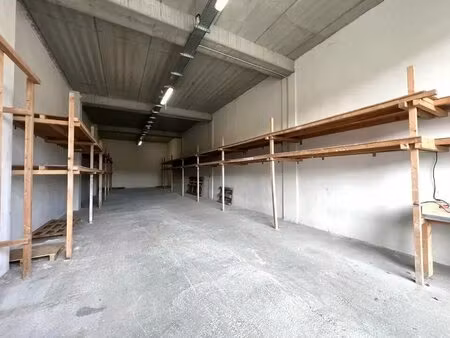 location entrepôt mougins 06250 152m²