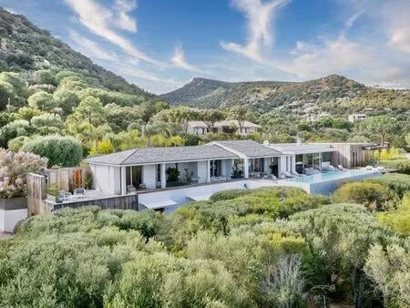 villa de 5 chambres de luxe en location porto-vecchio  france