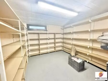 location local d'activités 28 m²