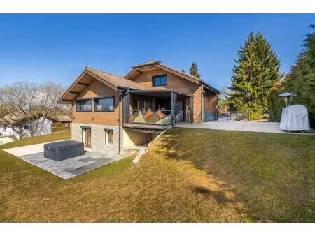 maison rénovée 5 pièces à la roche-sur-foron