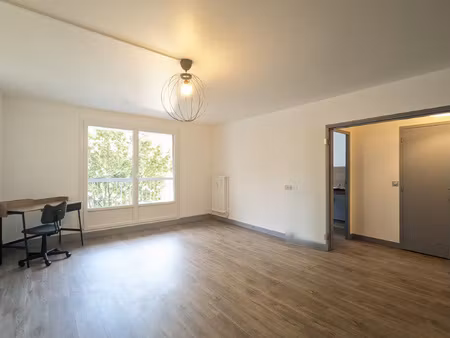 location appartement 1 pièce 36m² reims 51100