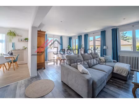 vente maison 5 pièces 115.59 m² à lons-le-saunier (39000)  291 000 €