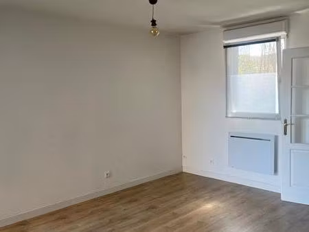 location appartement 2 pièces 40m² douai 59500