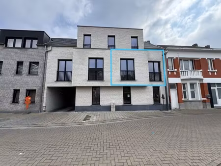 prachtig 2 slpk appartement te sint-amands