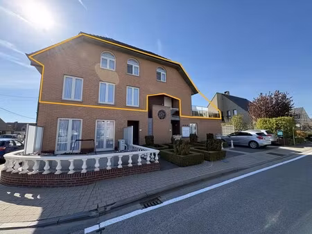 lichtrijk appartement met 2 slaapkamers te torhout (don bosco)